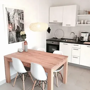 apartmani-zivaljic.hotels-in-trogir.com/